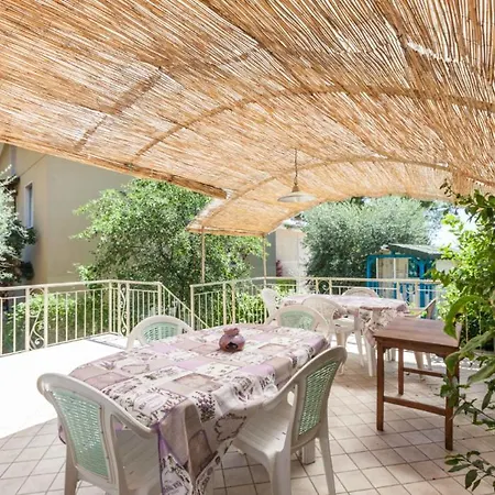 Con Giardino Privato In Centro A Padenghe Padenghe sul Garda