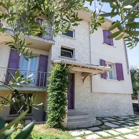 Con Giardino Privato In Centro A Padenghe * Padenghe sul Garda