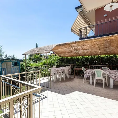 Con Giardino Privato In Centro A Padenghe * Padenghe sul Garda