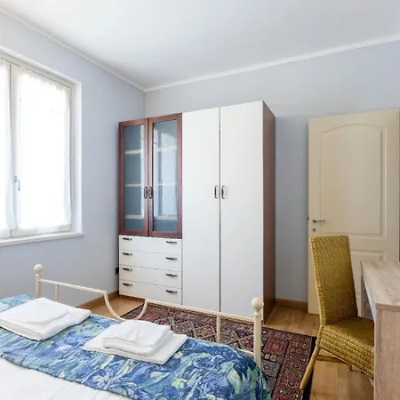 Con Giardino Privato In Centro A Padenghe Apartment